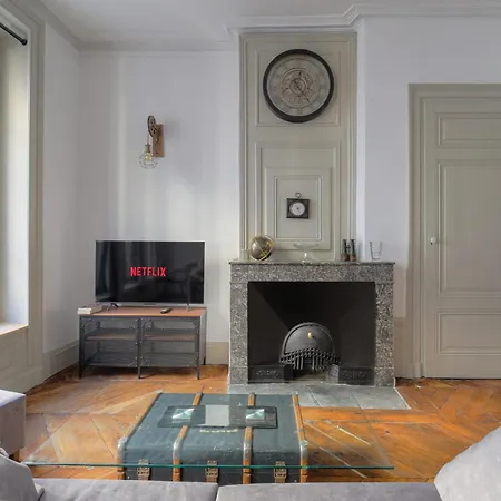 Apartment Caractere Et A Cordeliers *