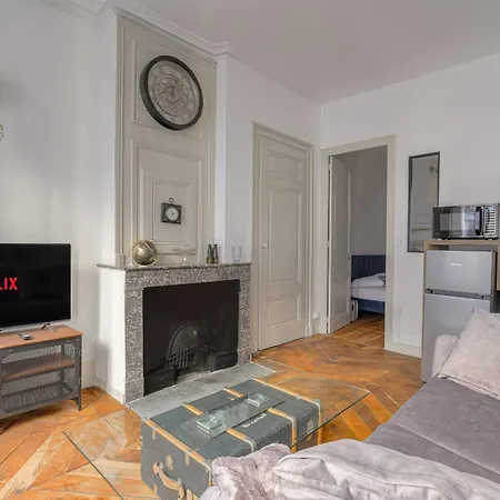 Caractere Et A Cordeliers Apartman